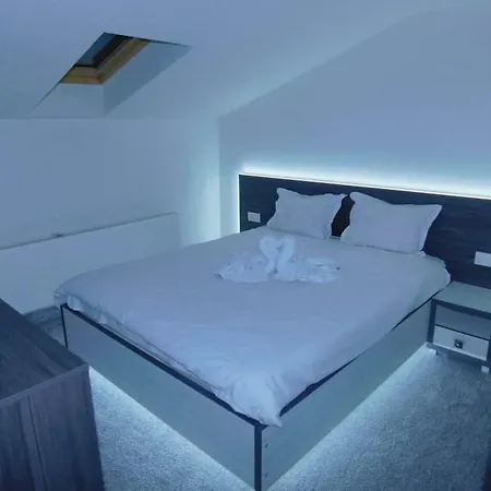 Vihren Boutique Апартамент *